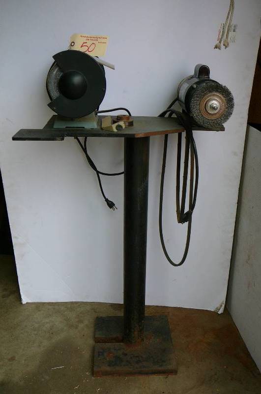 lot 50 image: Delta 6 Bench Grinder