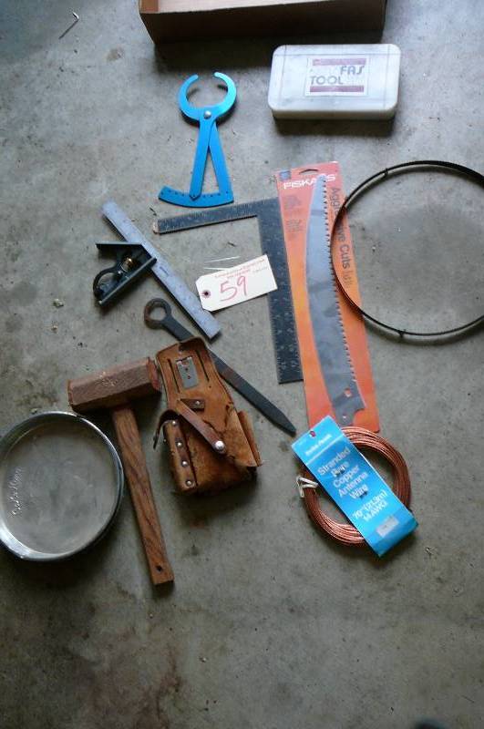 lot 59 image: Misc. Garage Equipment