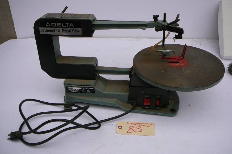 lot 83 image: Delta 2 Speed Scroll Saw