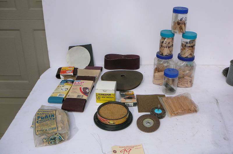 lot 99 image: Lot of Sand Paper & Discs