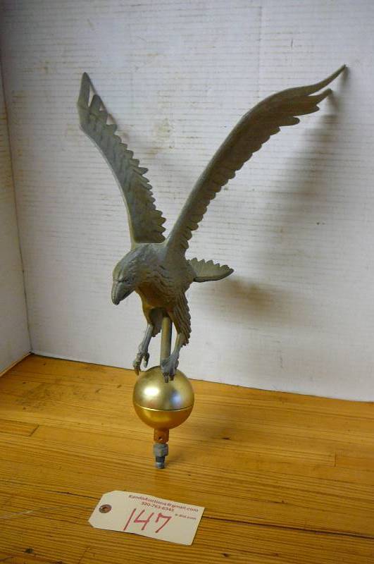 lot 147 image: Eagle Cast Aluminum Flag Pole Topper 20 Tall