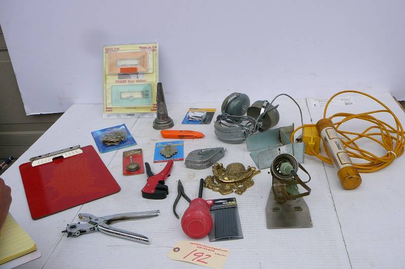 lot 192 image: Misc. Garage Supplies