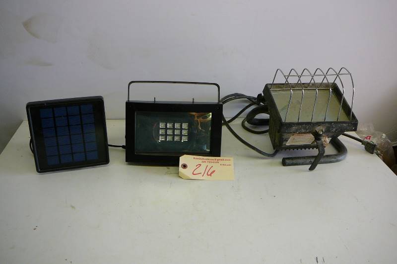 lot 216 image: Sola Rechargeable Work Light WORKS
