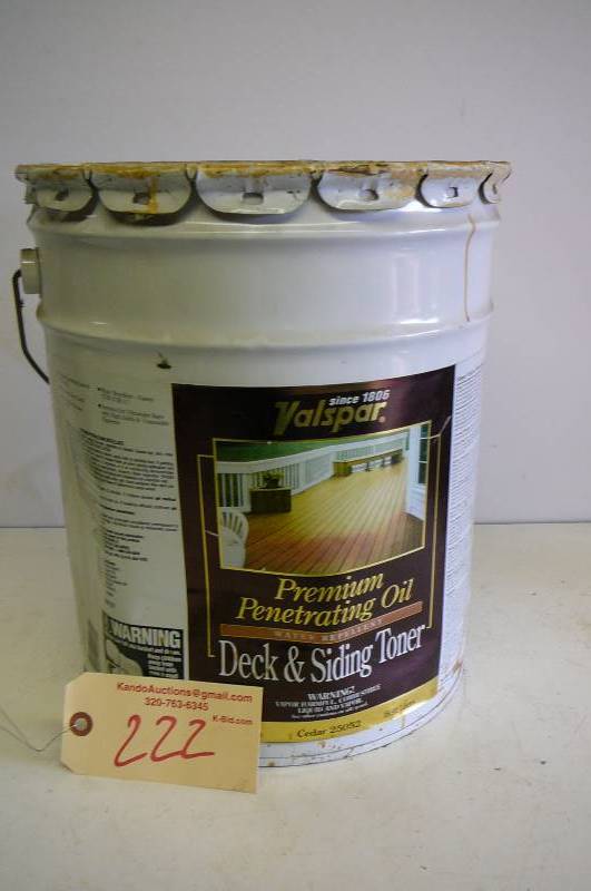 lot 222 image: Valspar Deck & Siding Toner