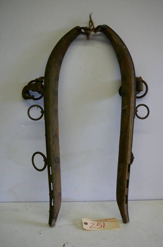 lot 251 image: Vintage pair of horse hames