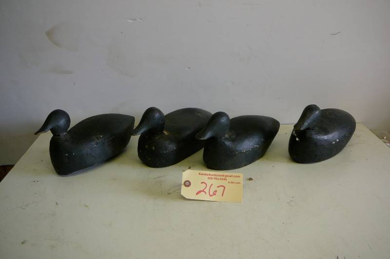 lot 267 image: 4 Duck Decoys