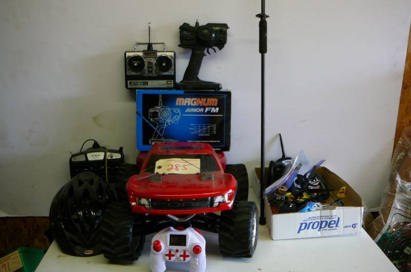 lot 285 image: Misc. Toys