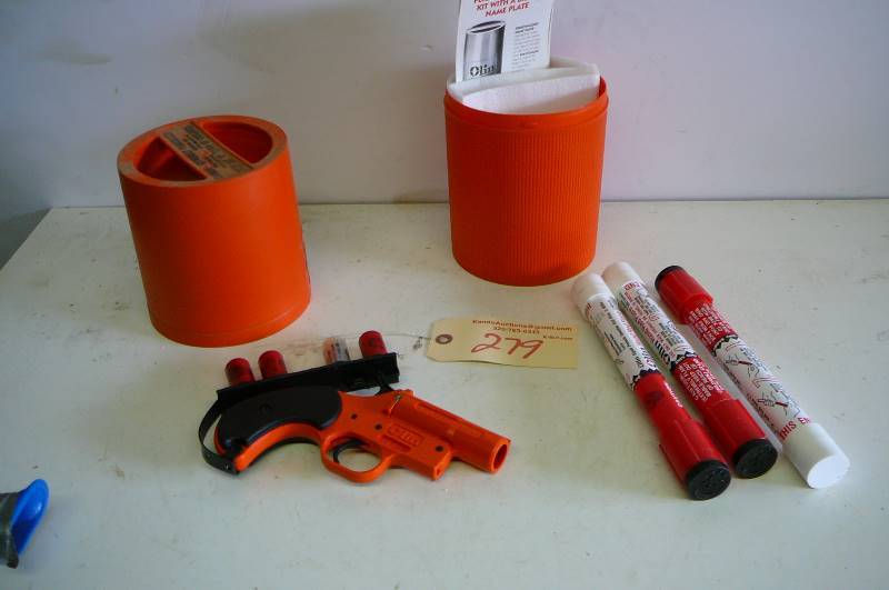 lot 279 image: Marine Safety Kit