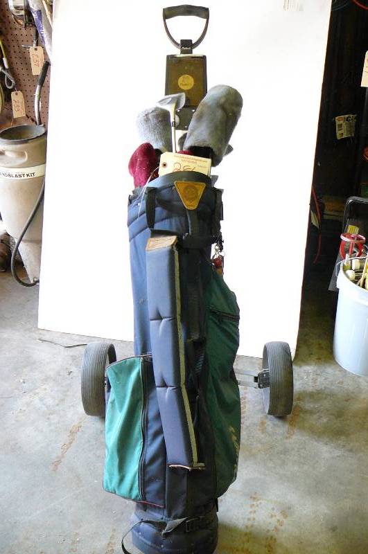 lot 286 image: Parfect Golf Bag Carrier & Clubs