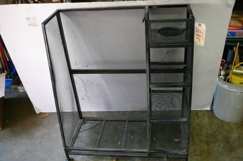 lot 288 image: Misc. Golf Items