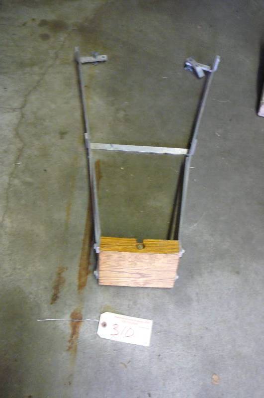 lot 310 image: Cano moto mount