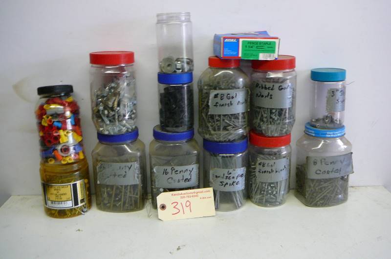 lot 319 image: Lot of misc. hardware