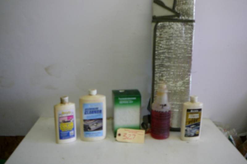 lot 327 image: Misc. garage items