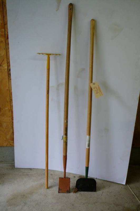 lot 374 image: Pair of scrappers, small dirt rake