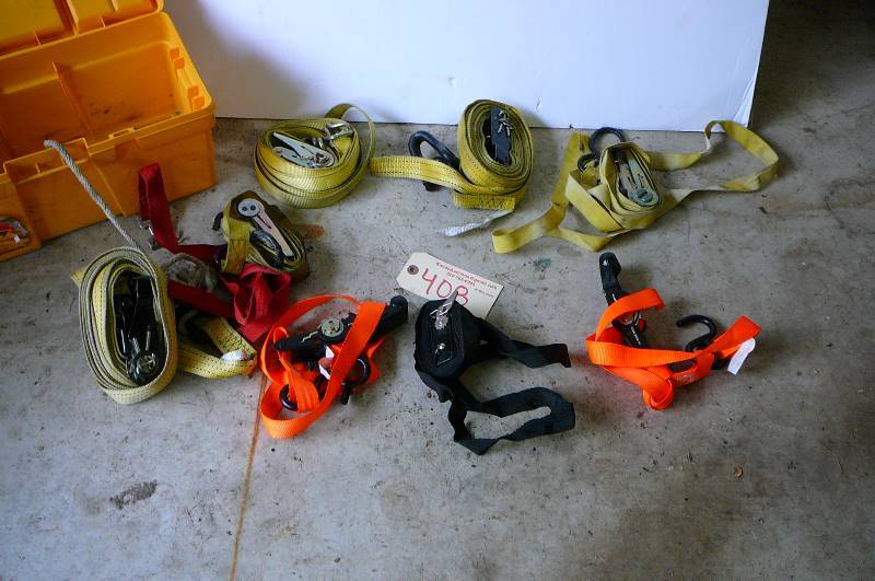 lot 408 image: Ratchet straps 8 of them with box