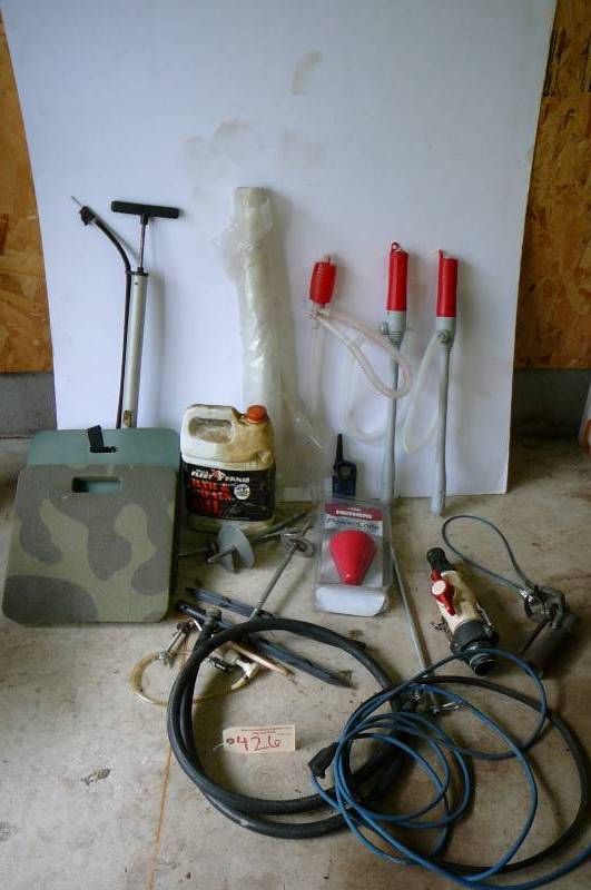 lot 426 image: Foam seats, Step pump, Electric pumps,Large valve, Tie down stakes