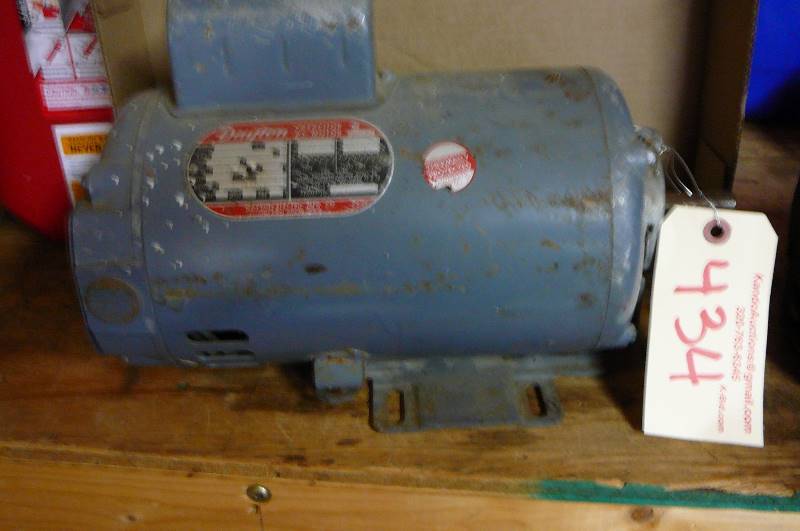lot 434 image: Dayton Electric Motor