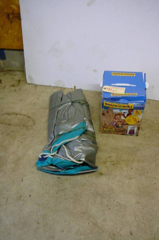 lot 461 image: Float and Kid beach works castle making kit