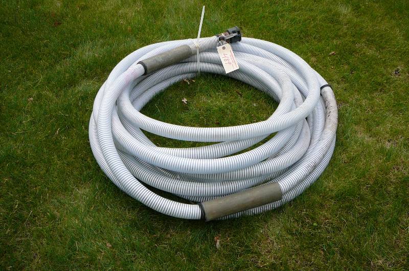 lot 489 image: Water pump hose with pump attachment coupler 70 x 1 12