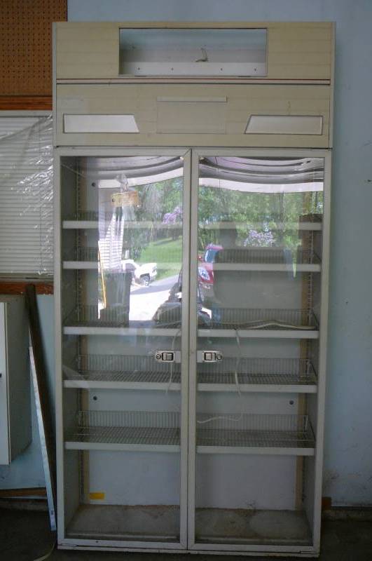 lot 533 image: Display Cabinet with plex glass doors