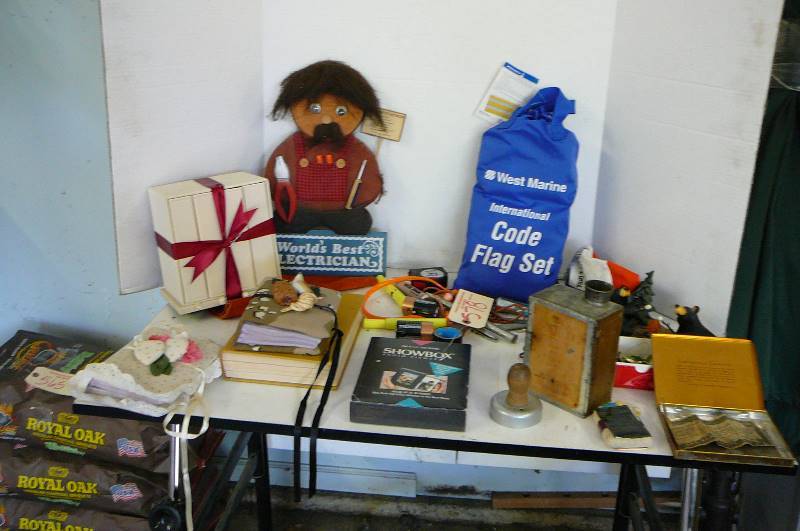 lot 578 image: Vintage items for smoking, Show box photo viewer, red stave dry yeast, can, Vintage code flag set