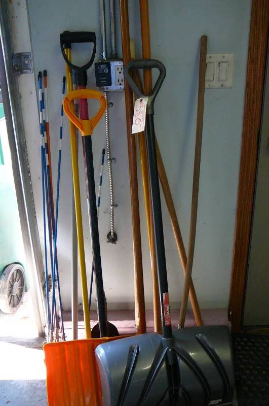lot 580 image: Flag markers, Snow shovels, Ice scraper, squeegee, broom, handles