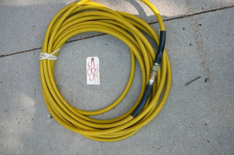 lot 585 image: Pressure washing hose 4000psi