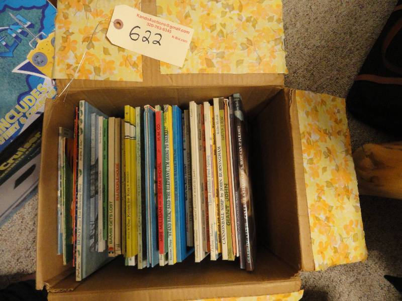 lot 622 image: Hard Covered Books