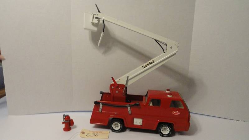 lot 630 image: Vintage Tonka Metal Fire Truck