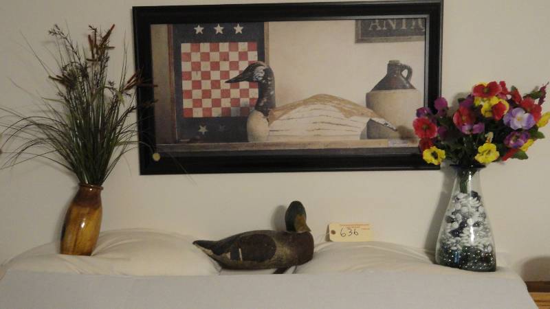 lot 636 image: Framed picture, Vases and wooden duck decor