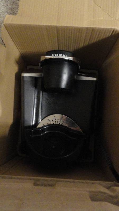 lot 614 image: Keurig & Food Saver
