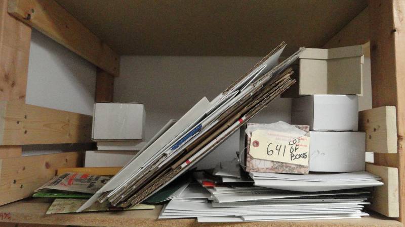 lot 641 image: Various boxes