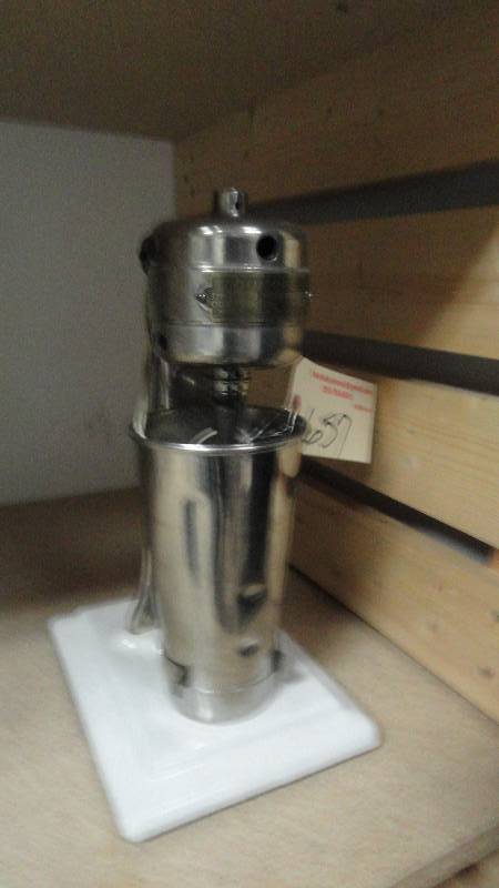 lot 657 image: Dunmore Malt Mixer Vintage