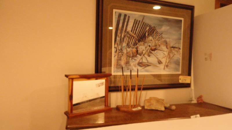 lot 678 image: Kevin T Daniel Painting & dcor