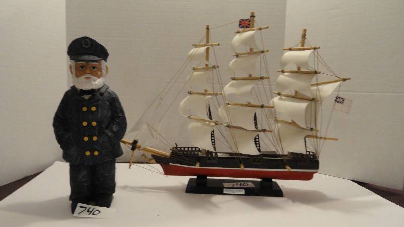 lot 740 image: ShipBoat Dcor