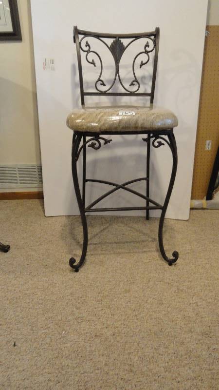 lot 765 image: Barstool