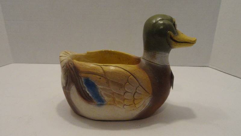 lot 773 image: Decorative ceramic duck