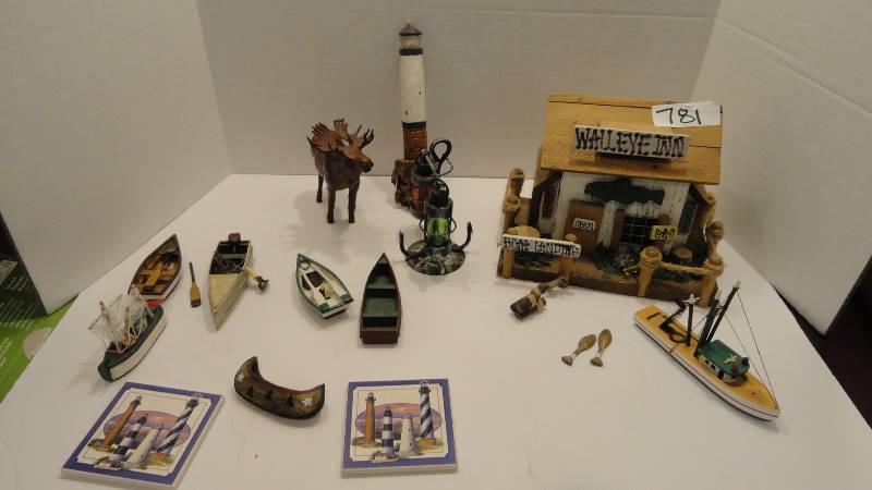 lot 781 image: Walley inn decoration cabin dcor boats