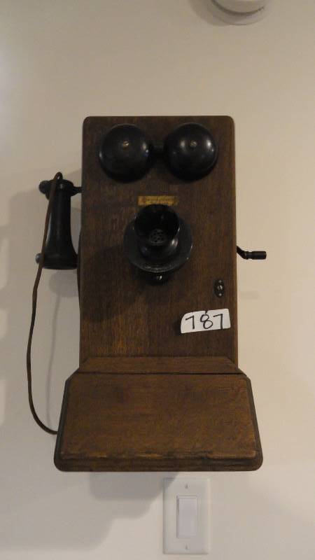 lot 787 image: Antique phone