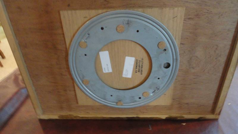 lot 802 image: Wooden Lazy Susan
