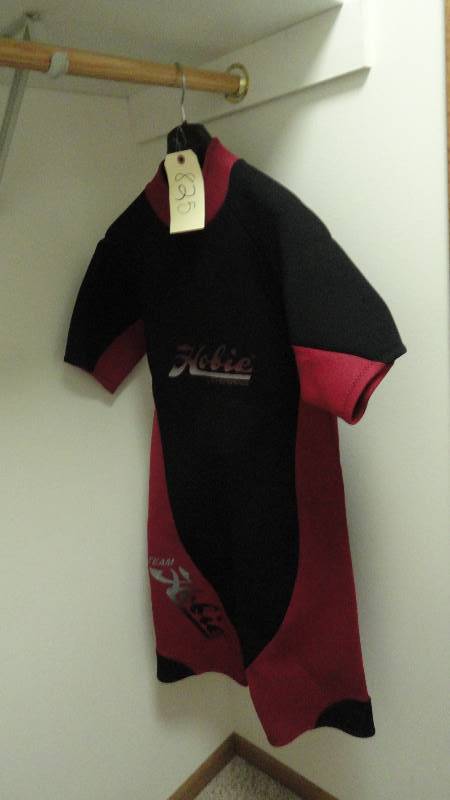 lot 825 image: Neoprene Suit XXL