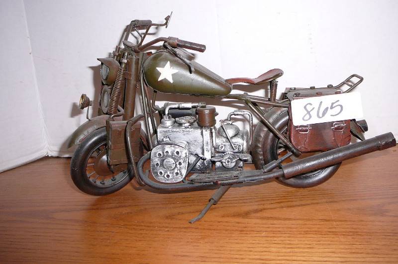 lot 865 image: Vintage collectable military motorcycle
