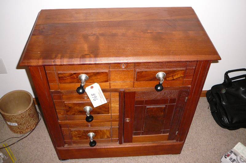 lot 896 image: Vintage small wooden cabinet with key lock