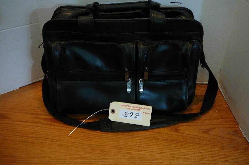 lot 898 image: Leather computer bag