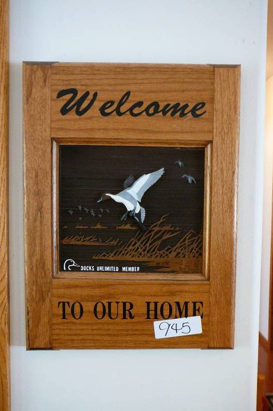 lot 945 image: Ducks Unlimited Welcome Sign