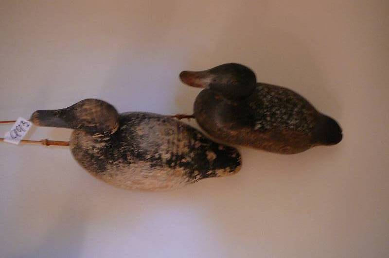 lot 993 image: Wooden decoys