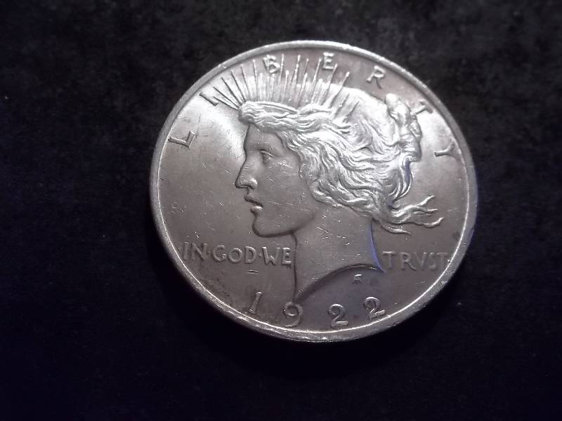 lot 49 image: 1922  Silver Peace Dollar
