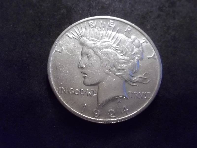 lot 52 image: 1924 Peace Silver Dollar
