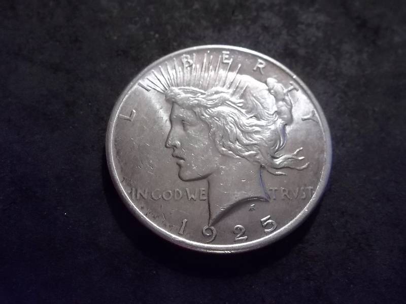 lot 53 image: 1925 Peace Silver Dollar