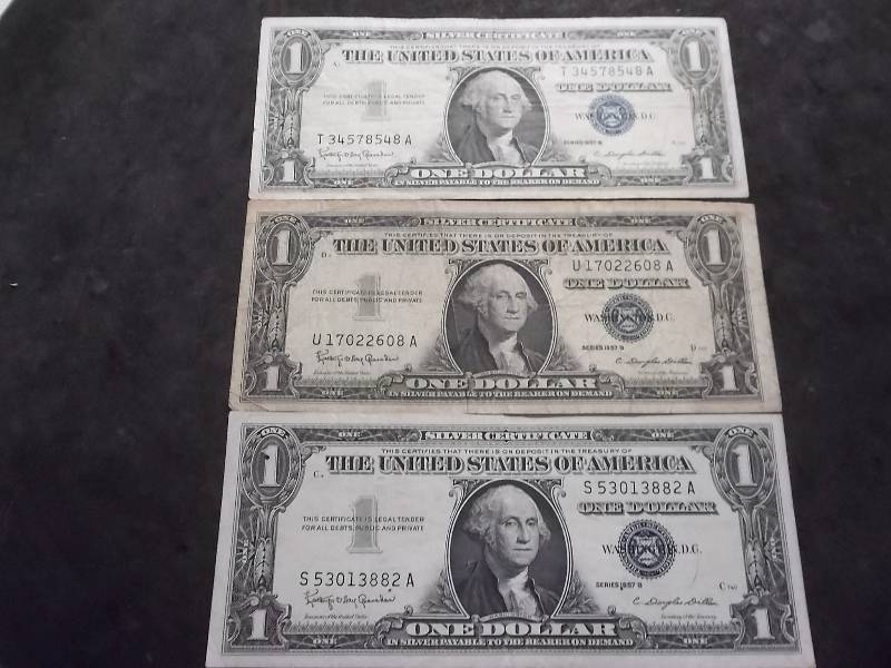 lot 128 image: 3-US Silver Certificates Series 1957 B